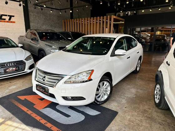 NISSAN SENTRA 2.0 SV 16V FLEX 4P AUTOMÁTICO